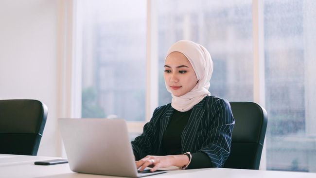 Puasa Tapi Tetap Produktif, Ini 8 Tips untuk Bunda Bekerja