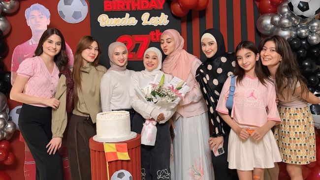 Lesti Kejora Dapat Kejutan Ultah dari Rizky Billar dan Para Sahabat, Intip Potretnya