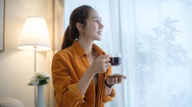 11 Ciri Kepribadian Orang yang Lebih Suka Minum Kopi Hitam, Salah Satunya Tak Suka Basa-basi